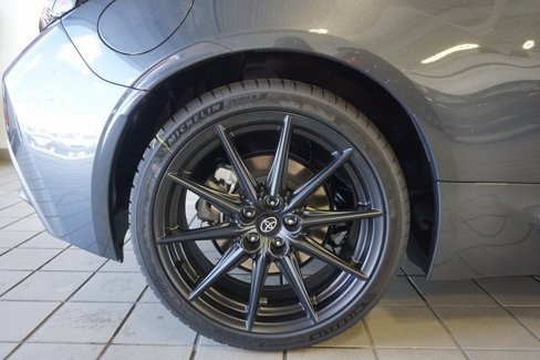 New 2025 Toyota GR86 Premium image 25