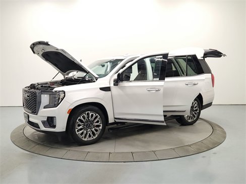 Used 2024 GMC Yukon Denali Ultimate image 12