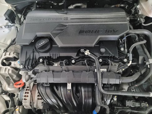 Used 2024 Hyundai Elantra SEL image 30