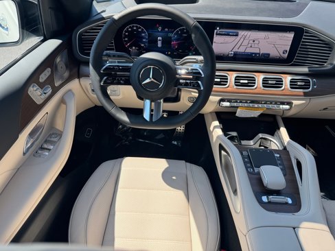 New 2026 Mercedes-Benz GLS 580 4MATIC image 7
