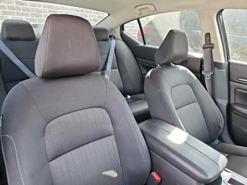 Used 2024 Nissan Altima 2.5 SV image 9