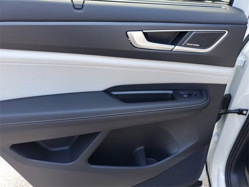 New 2026 Volkswagen Atlas Cross Sport SEL Premium R-Line image 14