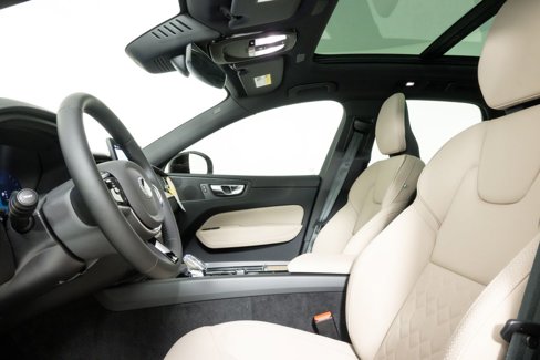 New 2026 Volvo XC60 B5 Core image 18
