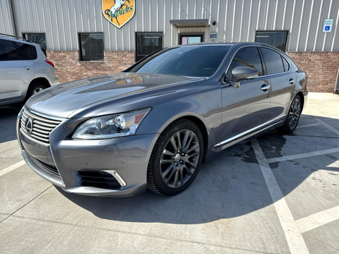 Used 2016 Lexus LS 460 w/ Comfort Package image 14