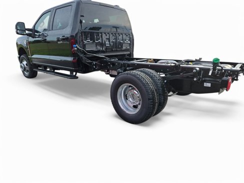 New 2025 Ford F350 Lariat image 3