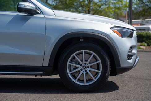 Used 2025 Mercedes-Benz GLE 450 4MATIC image 7