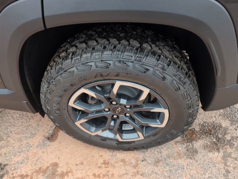 New 2026 Chevrolet Equinox ACTIV w/ Convenience Package III image 22