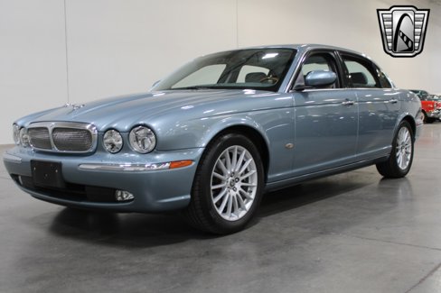 Used 2006 Jaguar XJ8 image 6