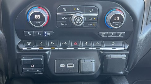 Used 2022 Chevrolet Silverado 2500 High Country w/ Z71 Off-Road Package image 20