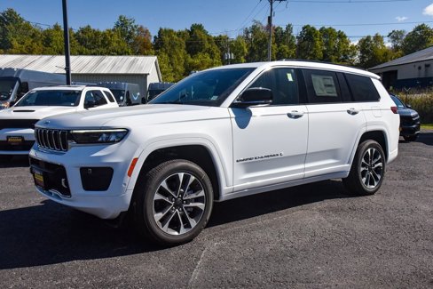 New 2025 Jeep Grand Cherokee L Overland image 7