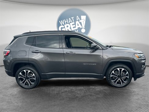 Used 2024 Jeep Compass Limited image 2
