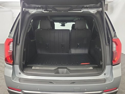 Used 2025 GMC Yukon XL AT4 w/ AT4 Premium Plus Package image 19