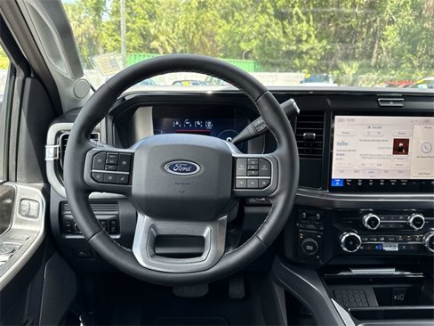 New 2025 Ford F450 Lariat image 15