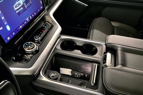 New 2025 Ford Expedition Platinum w/ Stealth Performance Package image 16