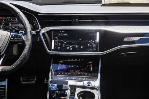 New 2025 Audi RS 6 performance image 13