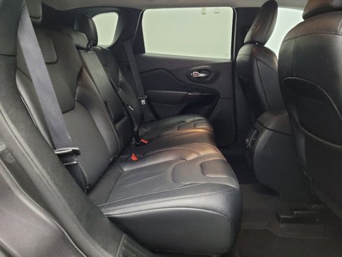 Used 2023 Jeep Cherokee Altitude Lux image 19