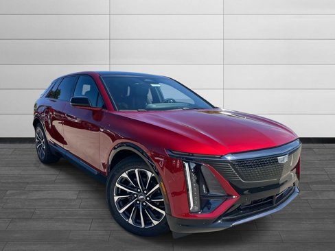 New 2026 Cadillac Lyriq Sport image 1