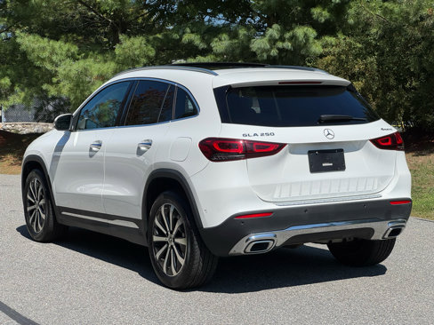 Used 2021 Mercedes-Benz GLA 250 4MATIC w/ Premium Package image 4