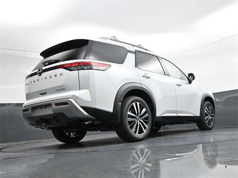 New 2025 Nissan Pathfinder Platinum image 31