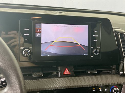 Used 2023 Kia Sportage LX image 13
