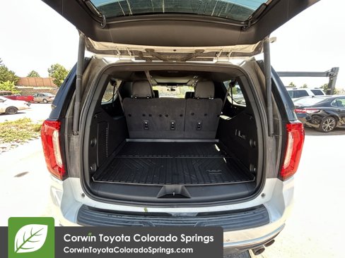 Used 2022 GMC Yukon XL Denali image 24