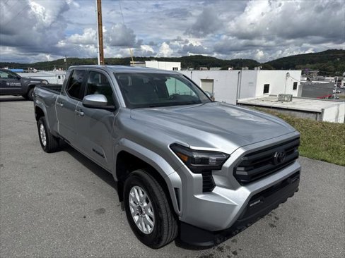 Certified 2024 Toyota Tacoma SR5 image 1
