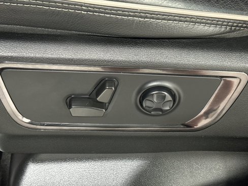 Used 2022 RAM 1500 Limited w/ Body-Colour Bumper Group image 19