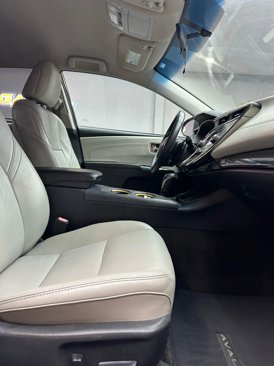 Used 2015 Toyota Avalon XLE image 28