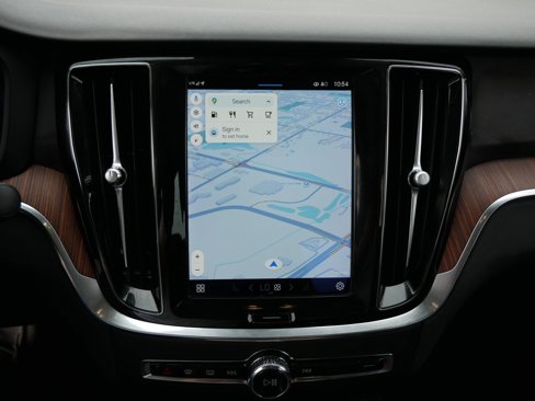 Certified 2024 Volvo S60 B5 Plus image 20
