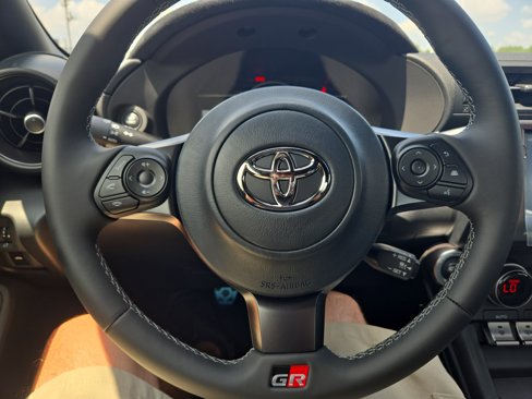 New 2025 Toyota GR86 Premium image 17
