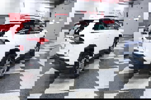 Used 2024 Toyota RAV4 XLE image 7