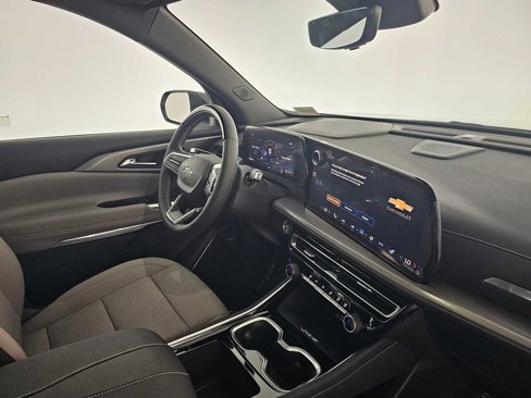 New 2026 Chevrolet Traverse LT w/ Enhanced Driving Package image 11