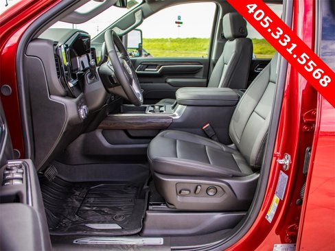 New 2025 GMC Sierra 2500 SLT w/ SLT Premium Package image 31