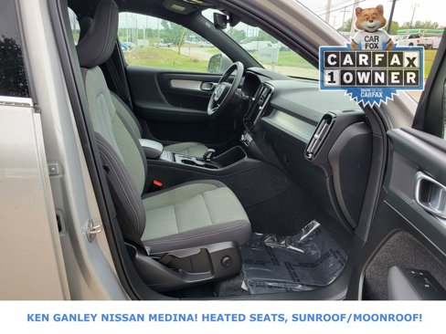 Used 2025 Volvo XC40 B5 Core image 48