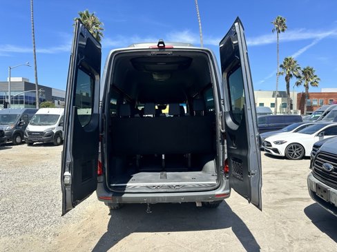 Used 2022 Mercedes-Benz Sprinter 2500 image 6