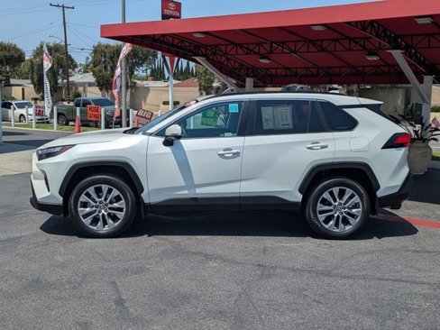 Certified 2022 Toyota RAV4 XLE Premium image 12