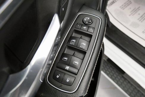 Used 2023 RAM 1500 Laramie image 15