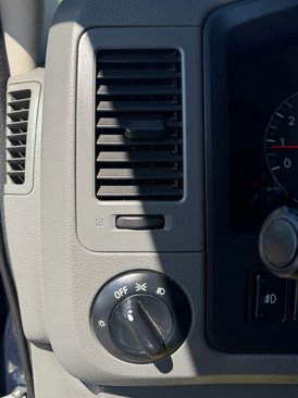 Used 2020 Nissan NV 3500 SL image 19