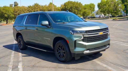 Used 2023 Chevrolet Suburban LT image 7