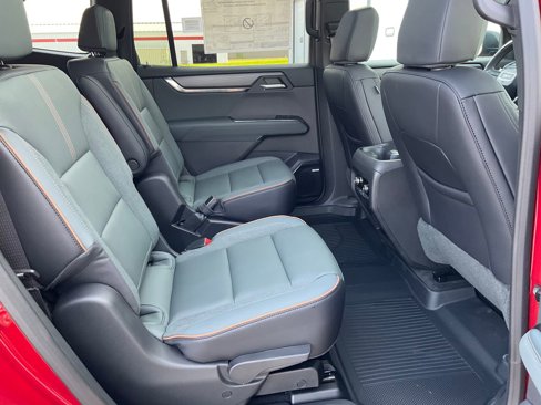 New 2026 GMC Acadia AT4 w/ Super Cruise Package image 17