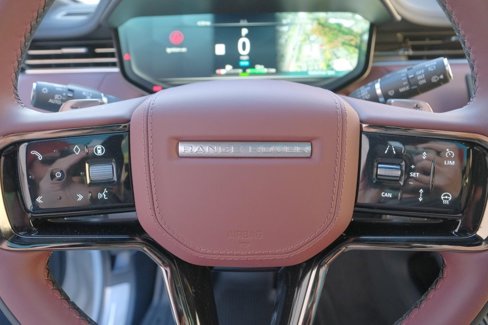 New 2025 Land Rover Range Rover Sport Dynamic SE image 26