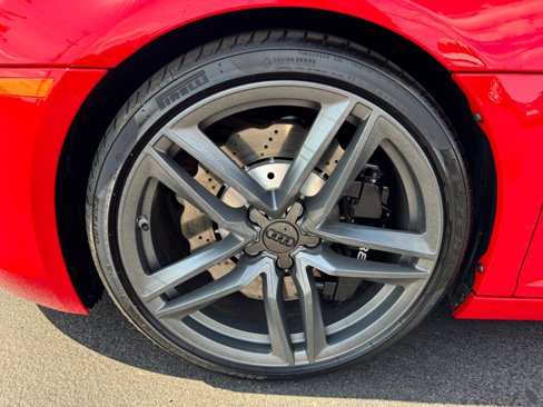 Used 2014 Audi R8 V8 w/ Convenience Package image 35