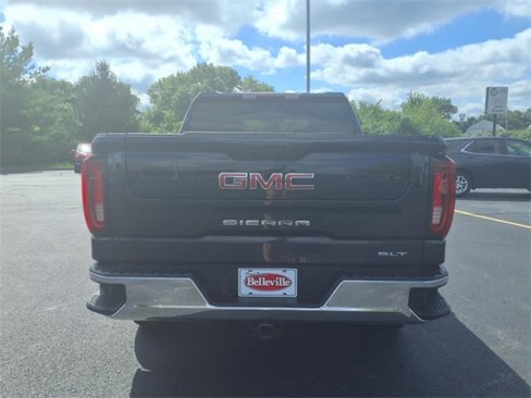 Used 2025 GMC Sierra 1500 SLT image 23