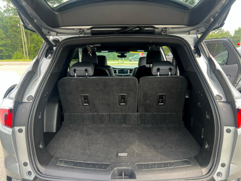 Used 2024 Buick Enclave Premium image 16