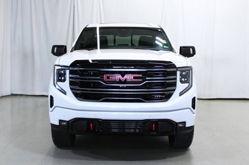Used 2025 GMC Sierra 1500 AT4 w/ AT4 Premium Package image 2