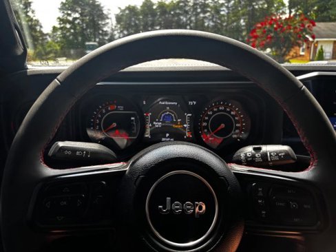Used 2024 Jeep Wrangler Unlimited Rubicon image 14
