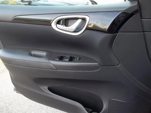 Used 2018 Nissan Sentra SV image 14