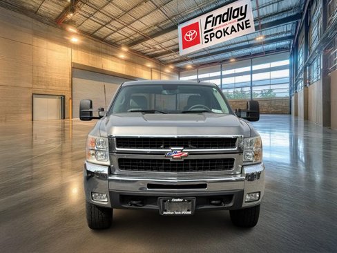 Used 2008 Chevrolet Silverado 3500 LTZ w/ Suspension Package, Off-Road image 2