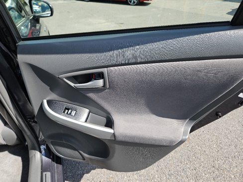 Used 2011 Toyota Prius Five image 18
