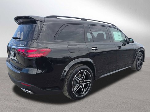 New 2026 Mercedes-Benz GLS 450 4MATIC image 3